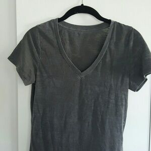 Gray V-Neck Short Sleeve Tee